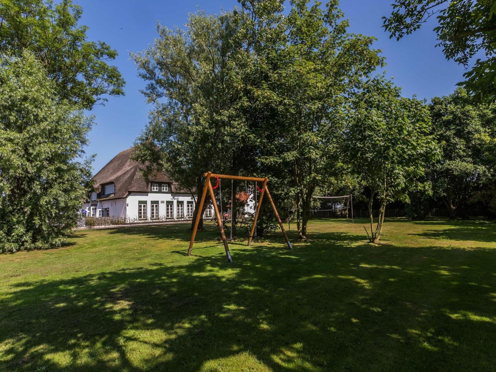 Great Farmhouse In De Cocksdorp With Garden Kültér fotó